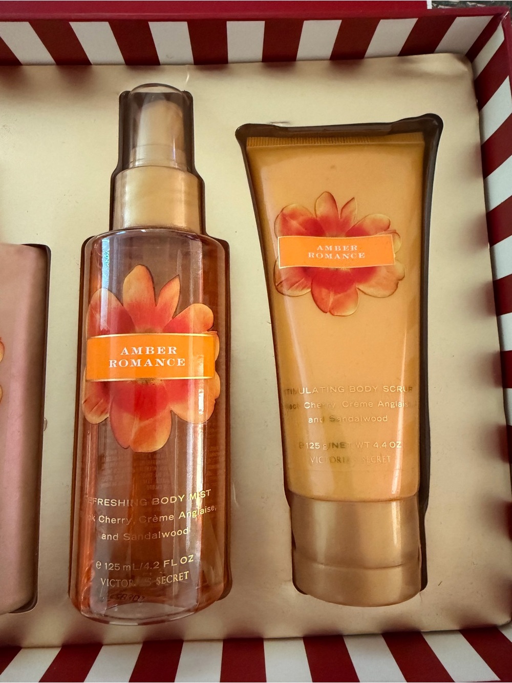 Victoria's Secret Amber Romance Bath & Body Set Rare Discontinued Scent Lotion - Picture 4 of 5